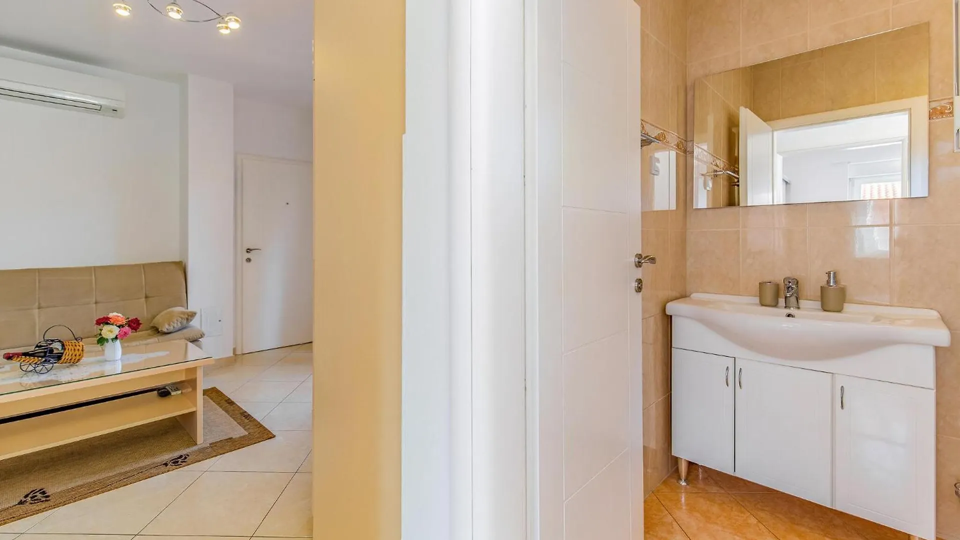 2 Bedroom Awesome Apartment In Medulin