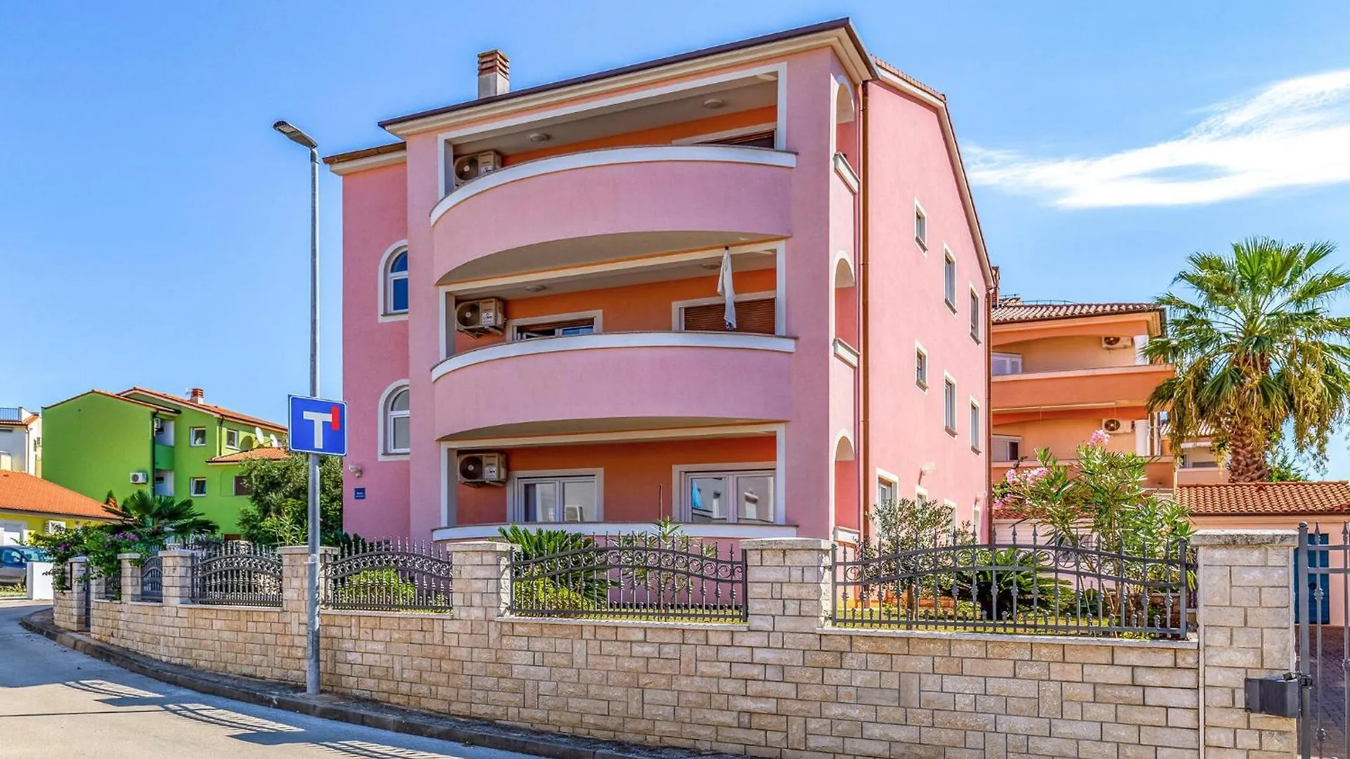 2 Bedroom Awesome Apartment In Medulin